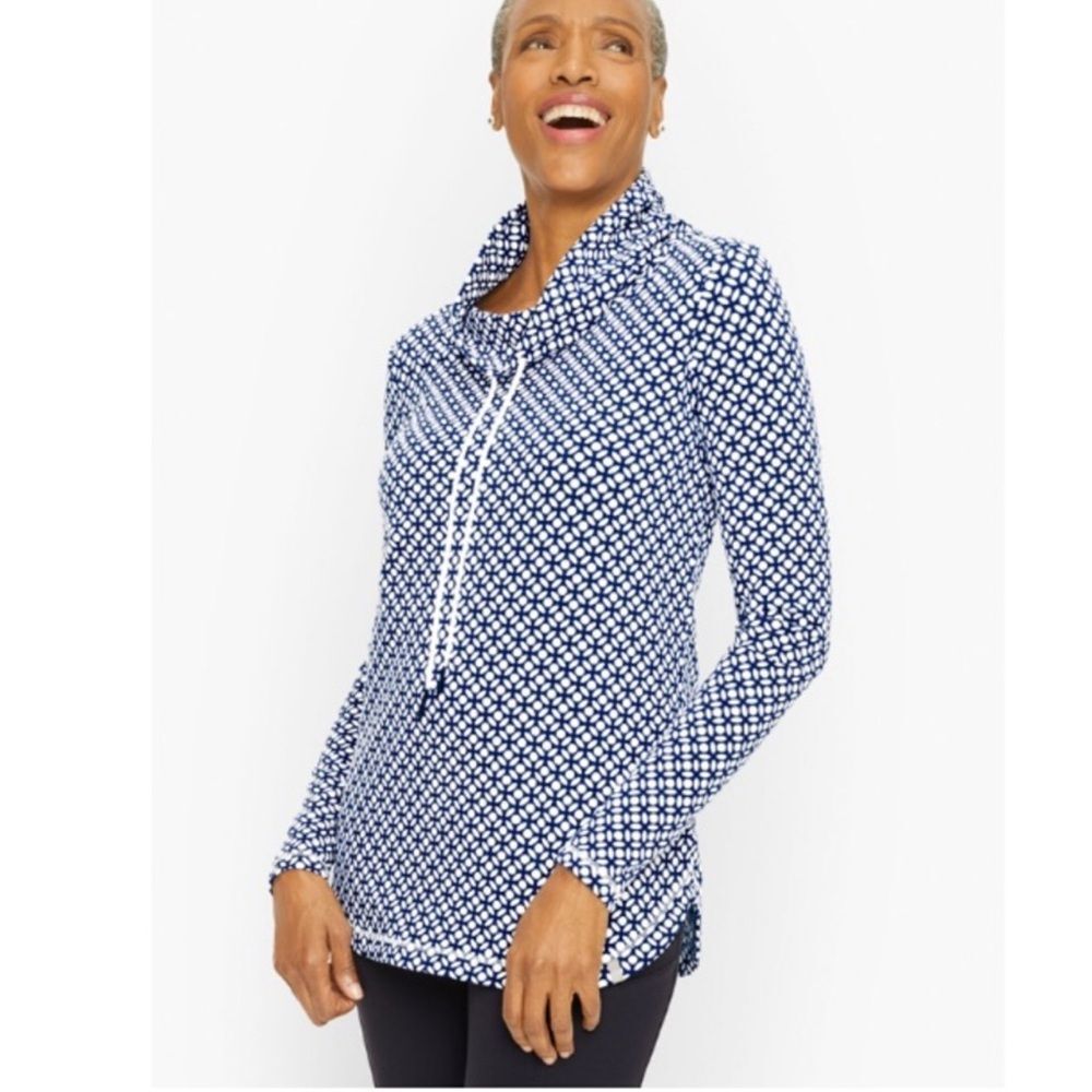 T by Talbots Women's leafy dot cozy crush navy geometric cowl sweatshirt Medium